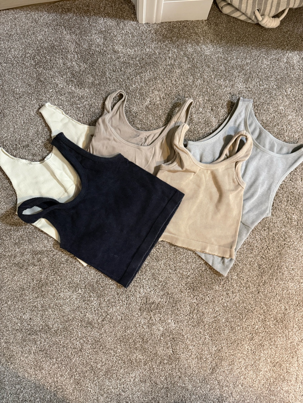 $5 for $20 min order ! 5 Fashion Nova Ribbed Tank Tops